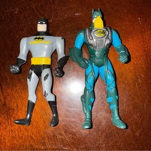 Vtg Batman 1998 Kenner DC Comics Grey Bat Suit  Action Figure, Loose + Another